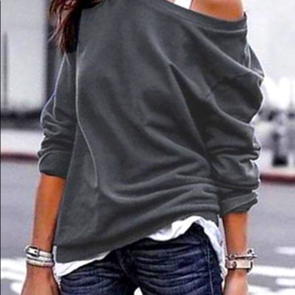 Brand new, slouchy sweatshirt